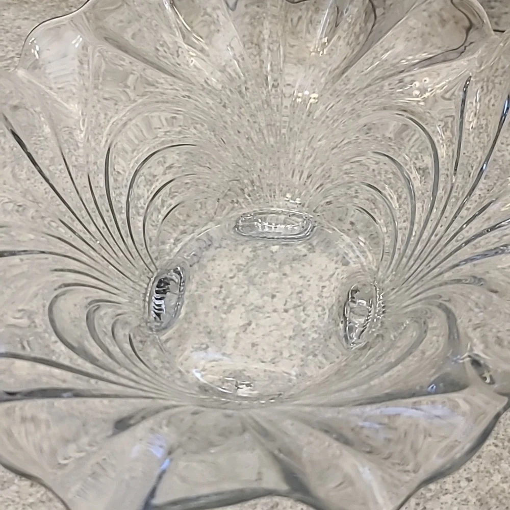 Cambridge Art Deco 12 inch round Footed bowl
